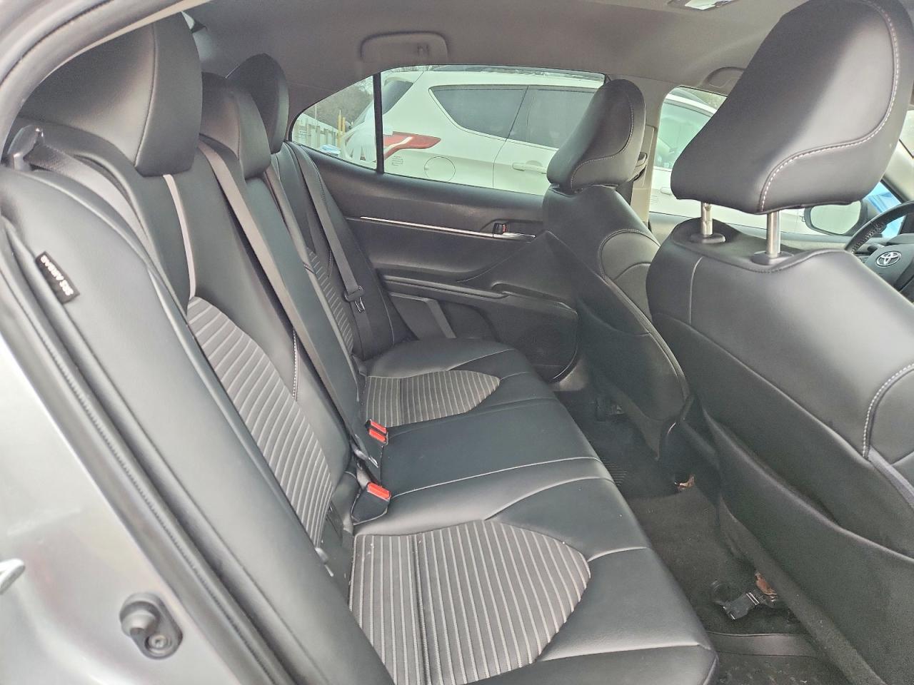 2022 TOYOTA CAMRY SE photo 10