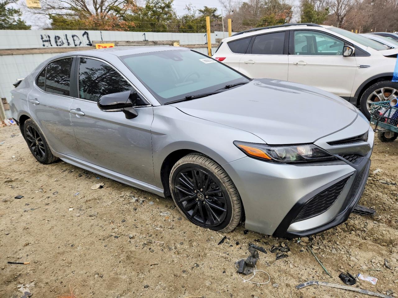 2022 TOYOTA CAMRY SE photo 4