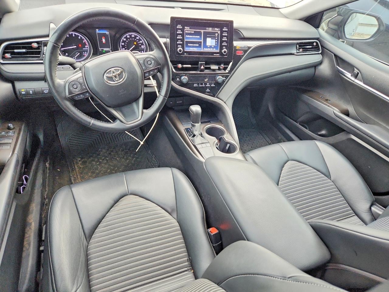 2022 TOYOTA CAMRY SE photo 8