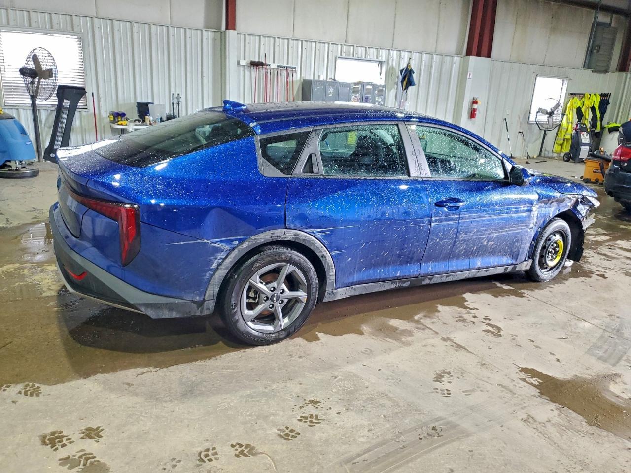 2025 KIA K4 LX photo 3