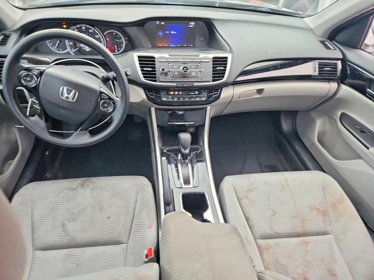 2017 HONDA ACCORD LX photo 8