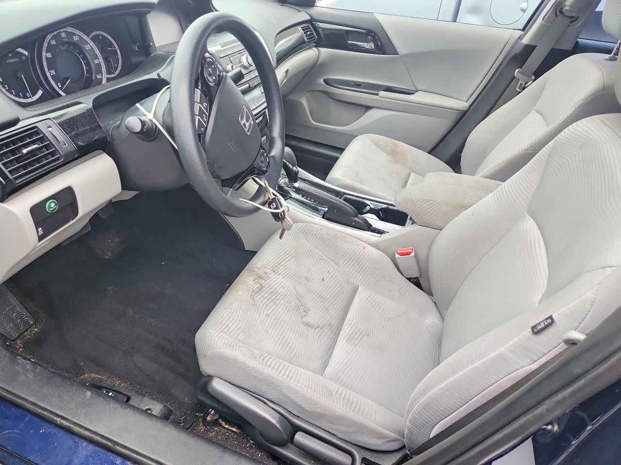 2017 HONDA ACCORD LX photo 7