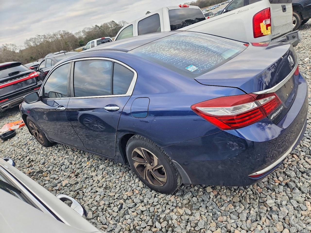 2017 HONDA ACCORD LX photo 2