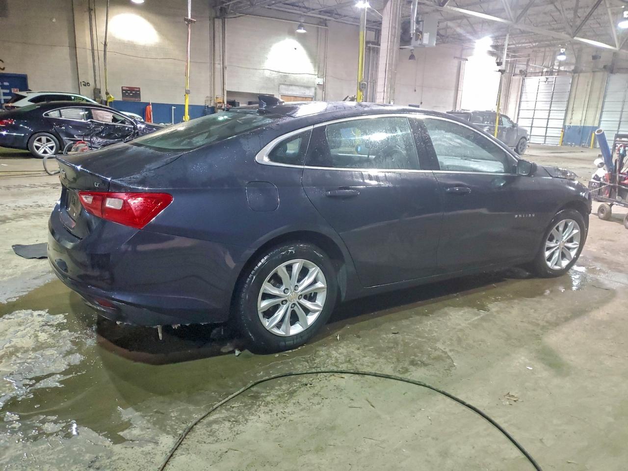 2023 CHEVROLET MALIBU LT photo 3