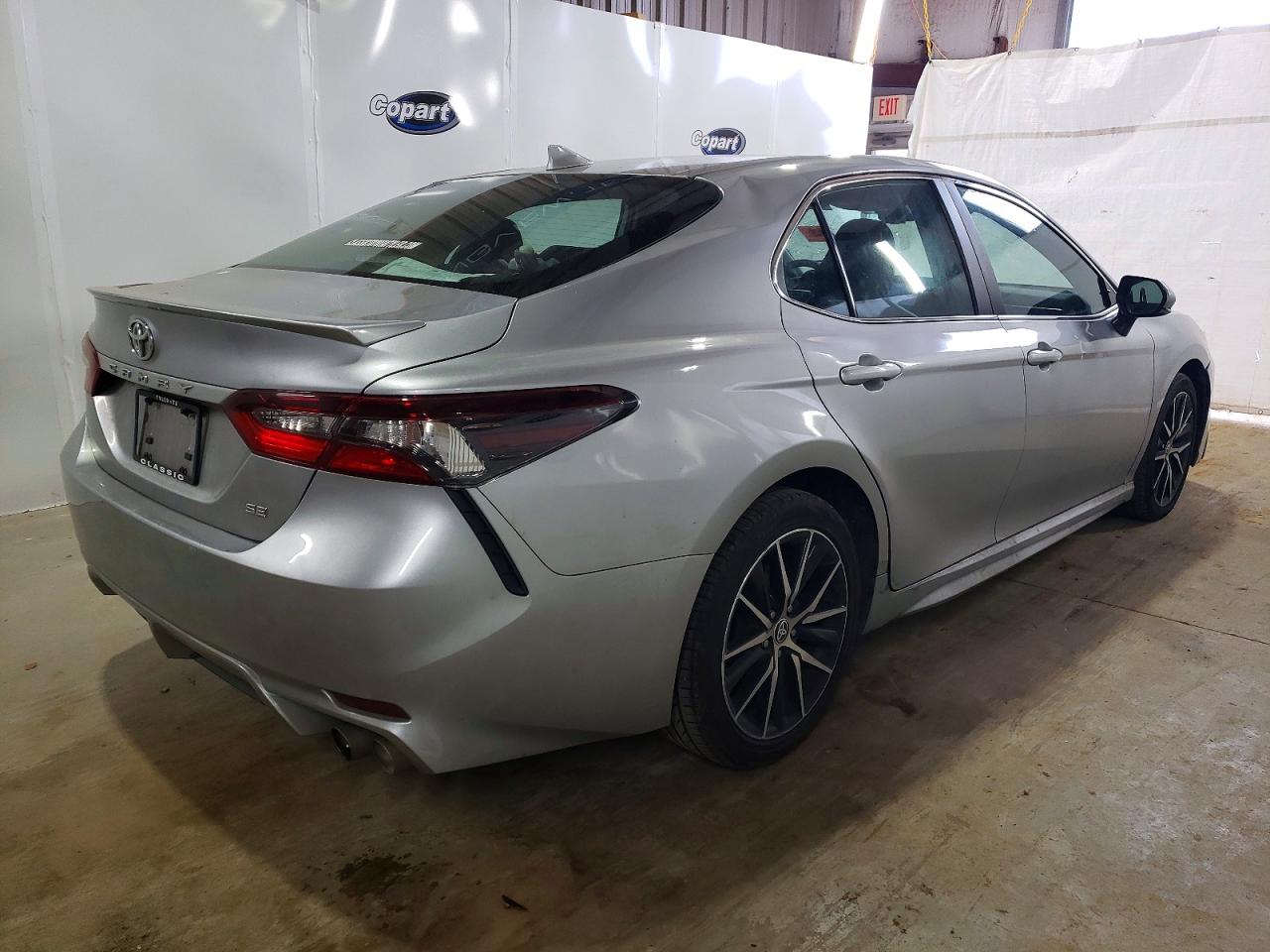 2023 TOYOTA CAMRY SE NIGHT SHADE photo 3