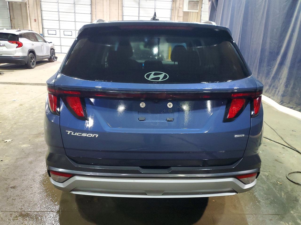 2026 HYUNDAI TUCSON SEL photo 6