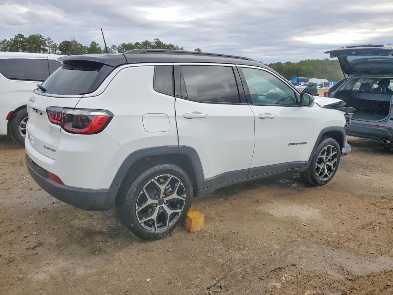 2025 JEEP COMPASS LIMITED photo 3