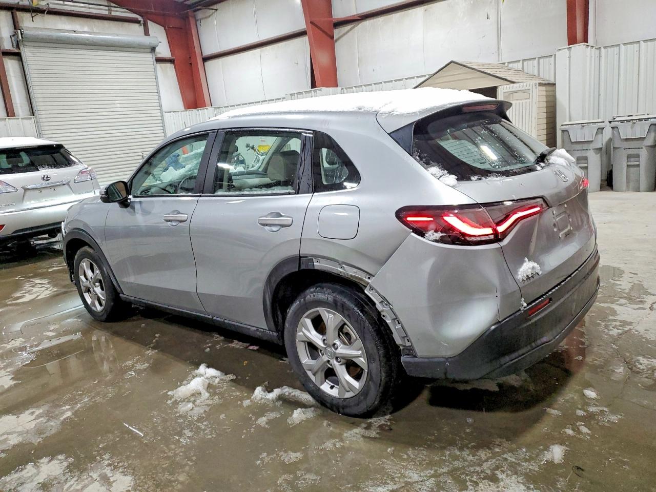 2024 HONDA HR-V LX photo 2