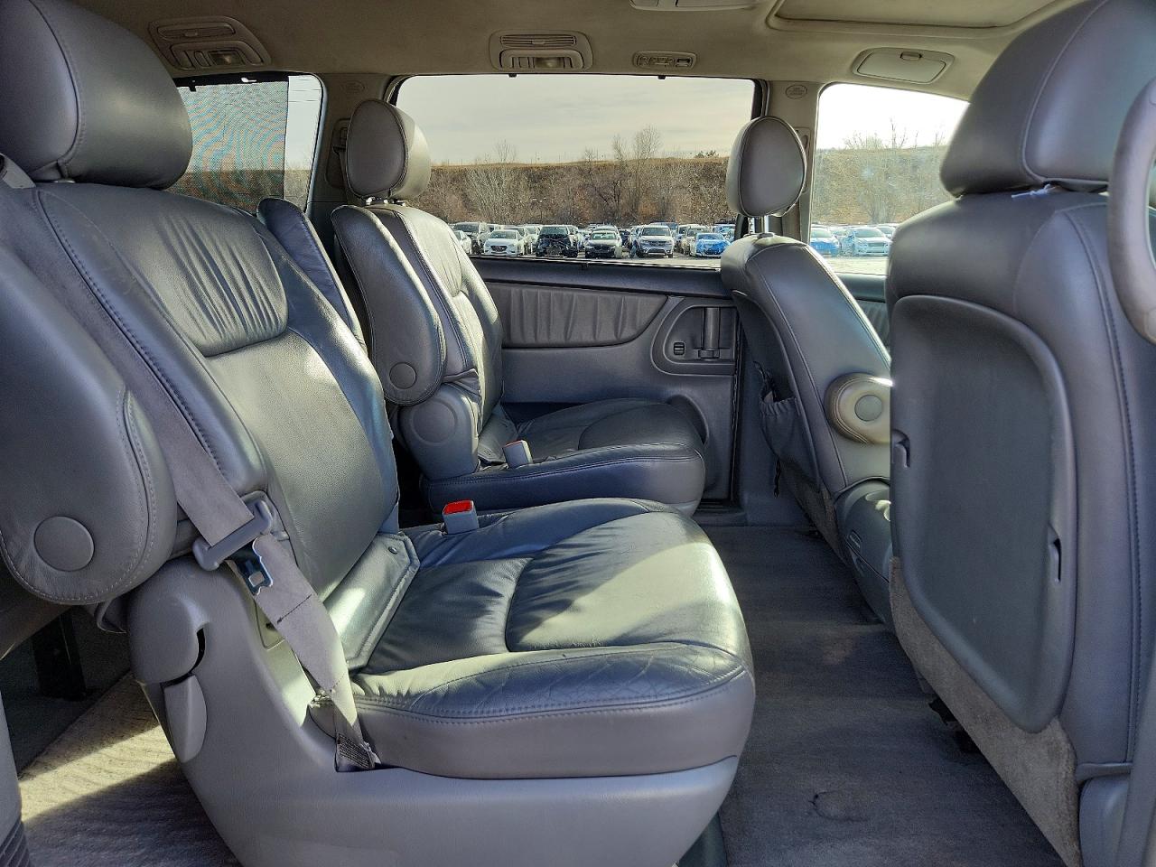 2007 TOYOTA SIENNA XLE 7-PASSENGER photo 11