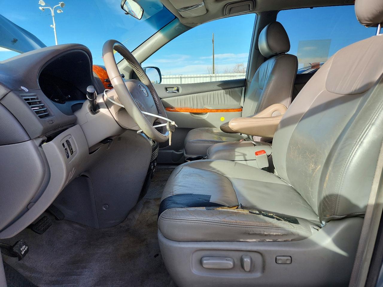 2007 TOYOTA SIENNA XLE 7-PASSENGER photo 7