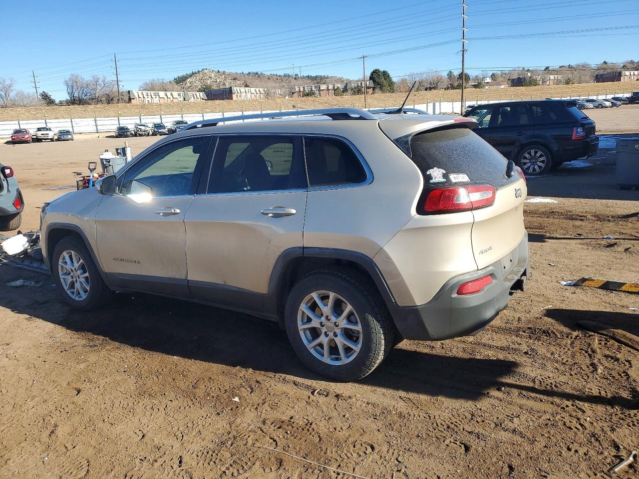 2015 JEEP CHEROKEE LATITUDE photo 2