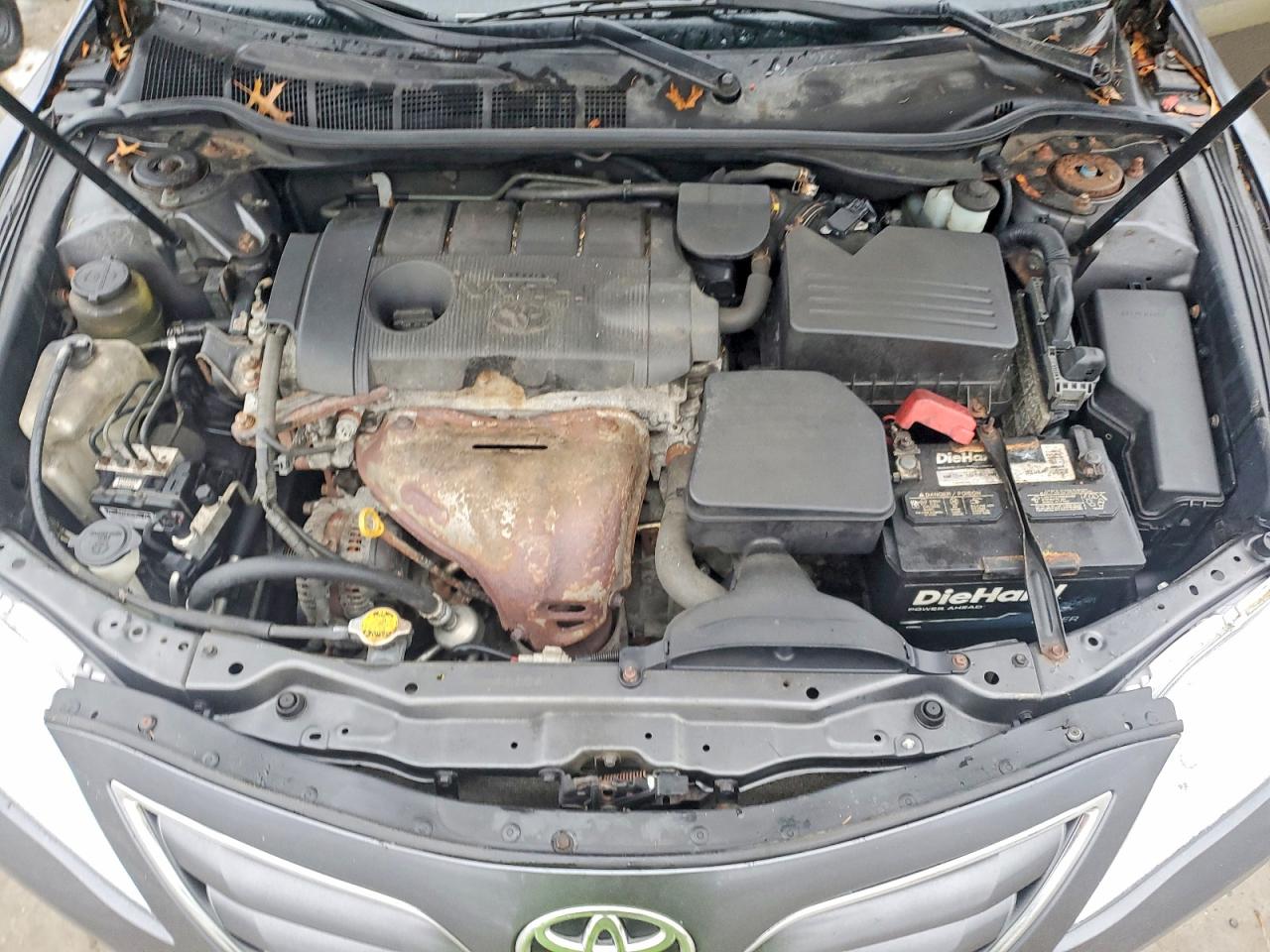 2011 TOYOTA CAMRY BASE photo 11