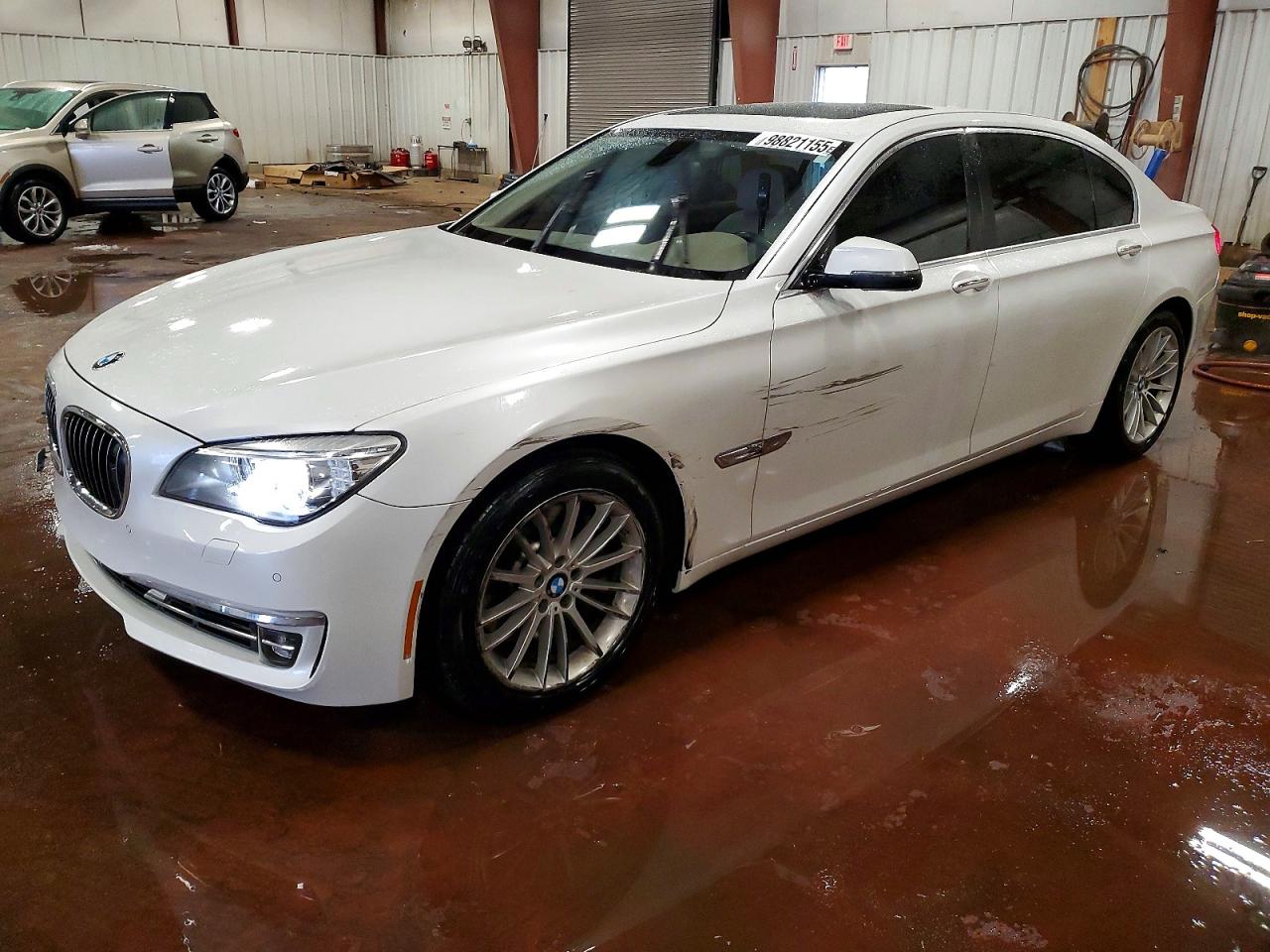 2013 BMW 750
