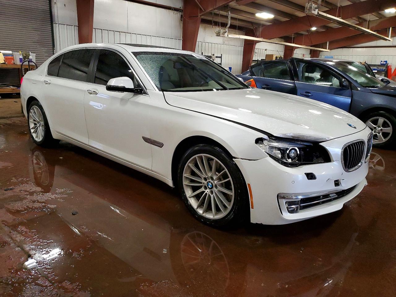 2013 BMW 750 LXI photo 4