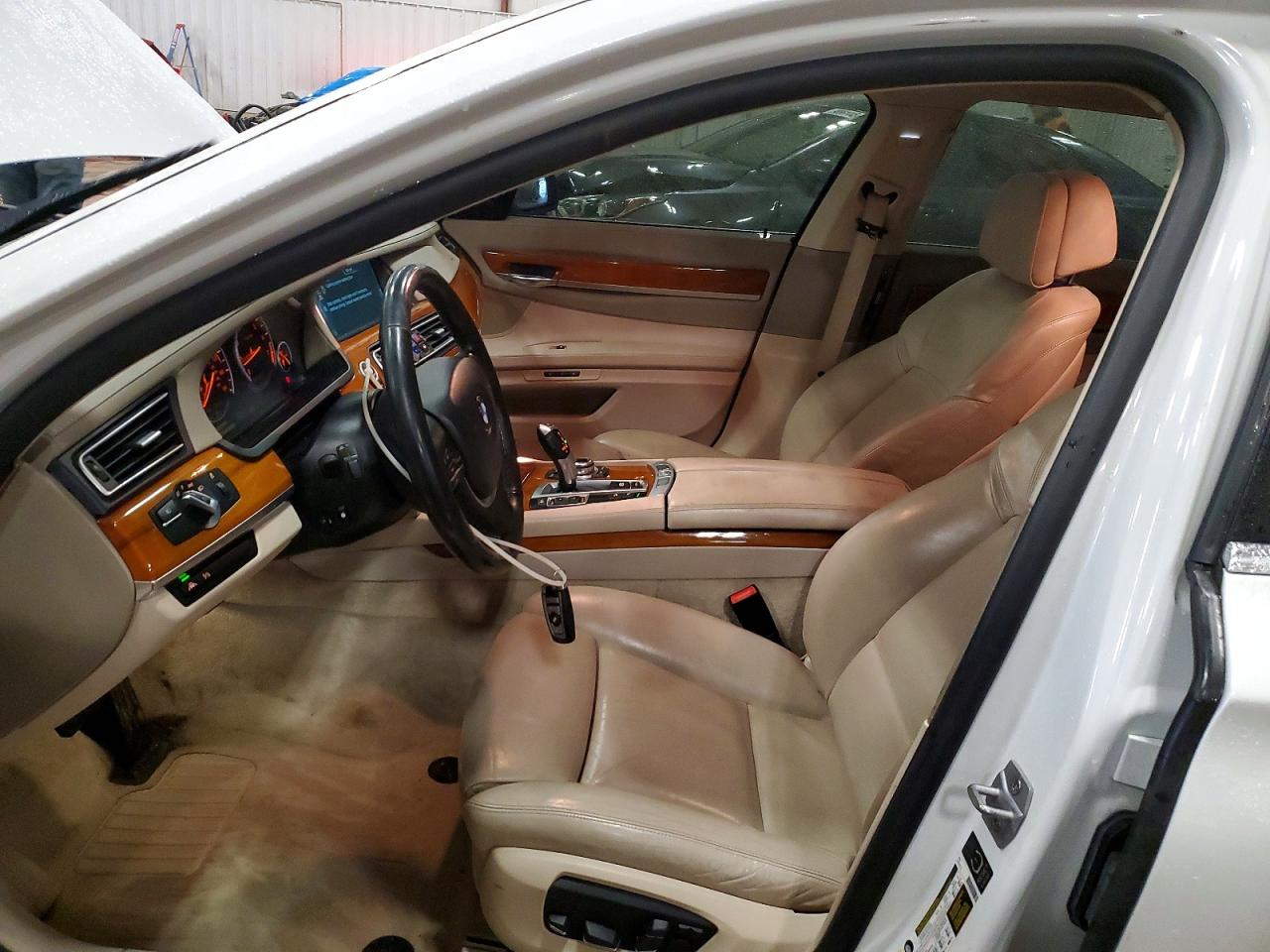 2013 BMW 750 LXI photo 7