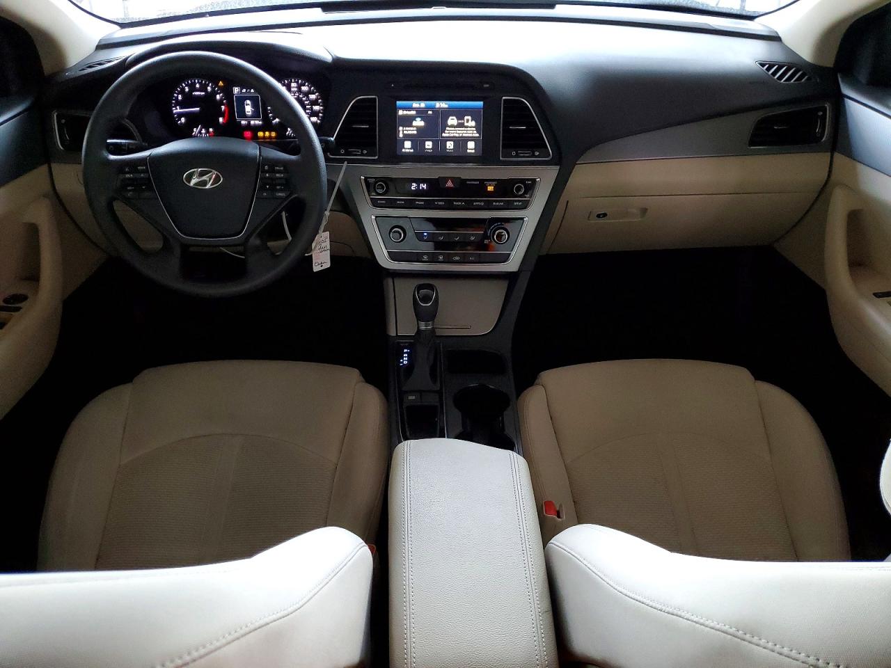2017 HYUNDAI SONATA SE photo 8