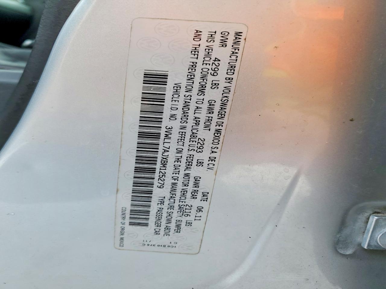 2011 VOLKSWAGEN JETTA TDI photo 12