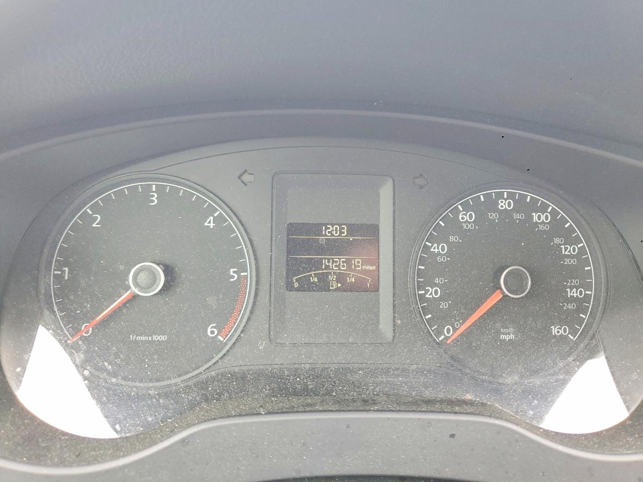 2011 VOLKSWAGEN JETTA TDI photo 9