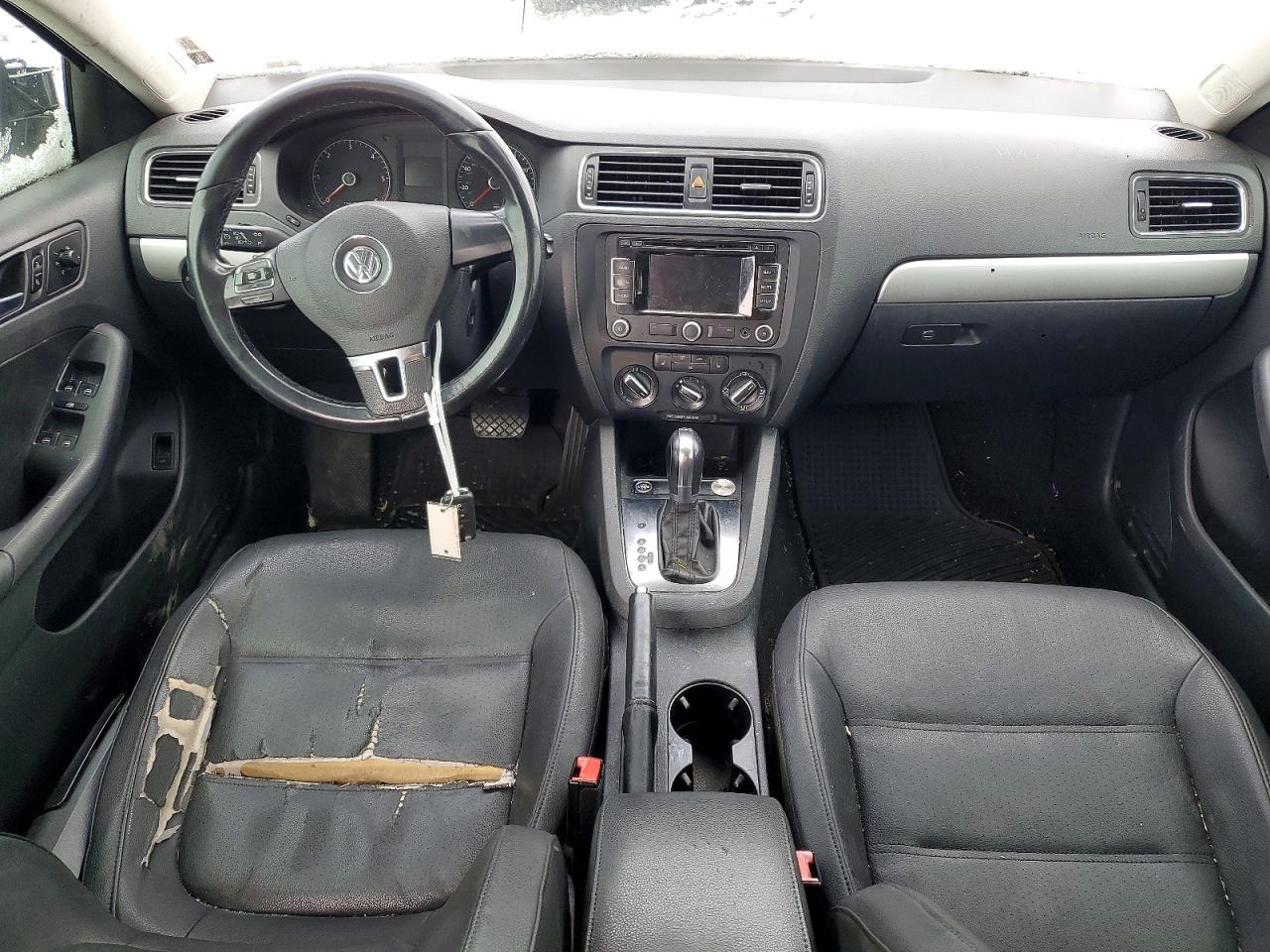 2011 VOLKSWAGEN JETTA TDI photo 8