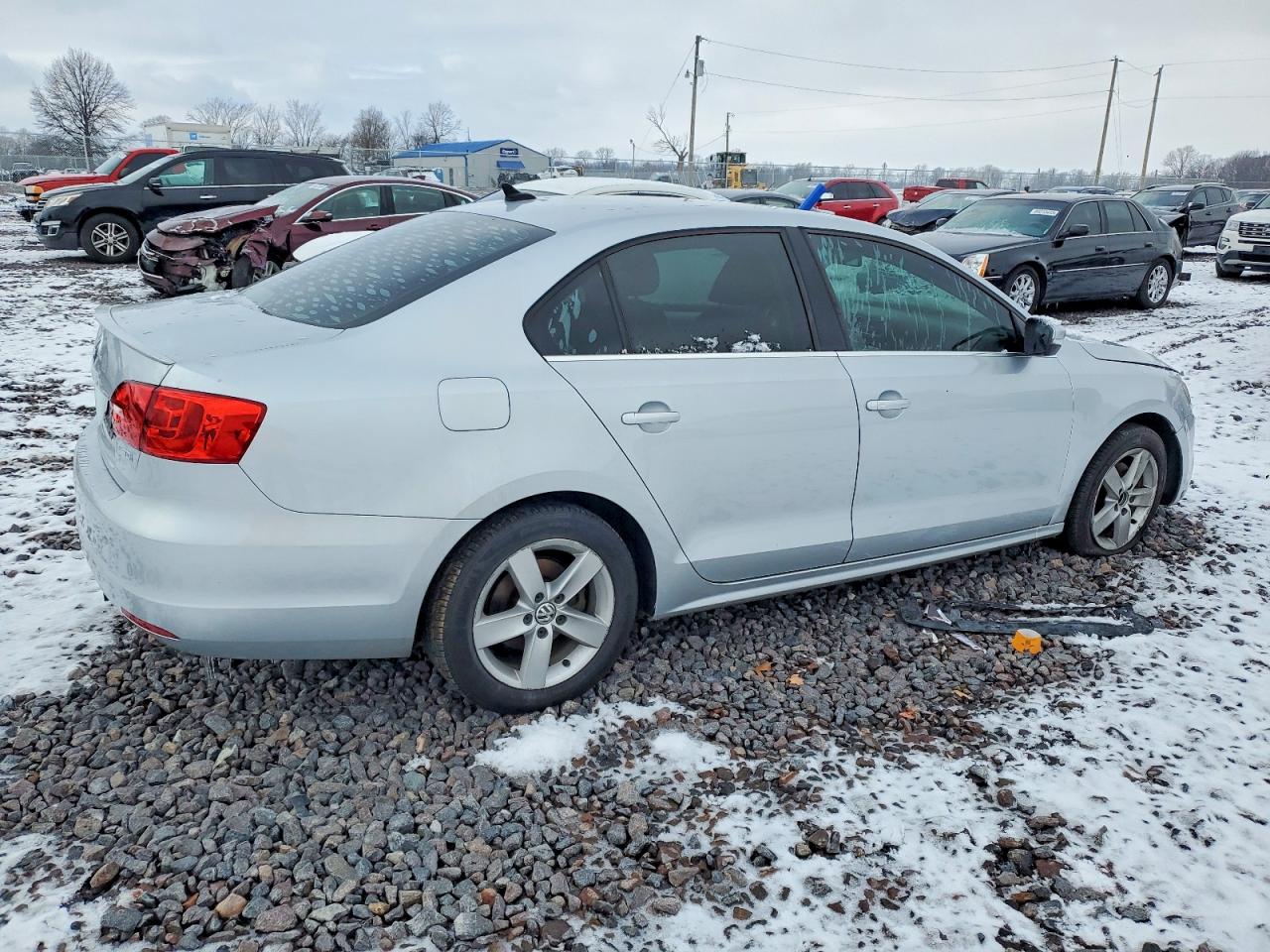 2011 VOLKSWAGEN JETTA TDI photo 3