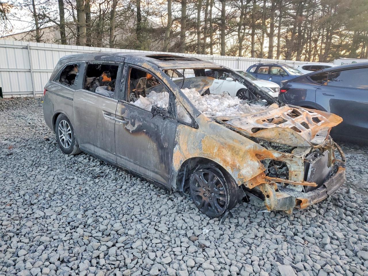 2012 HONDA ODYSSEY EXL photo 4