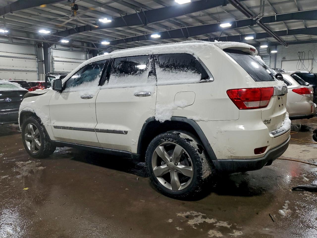 2012 JEEP GRAND CHEROKEE LIMITED photo 2