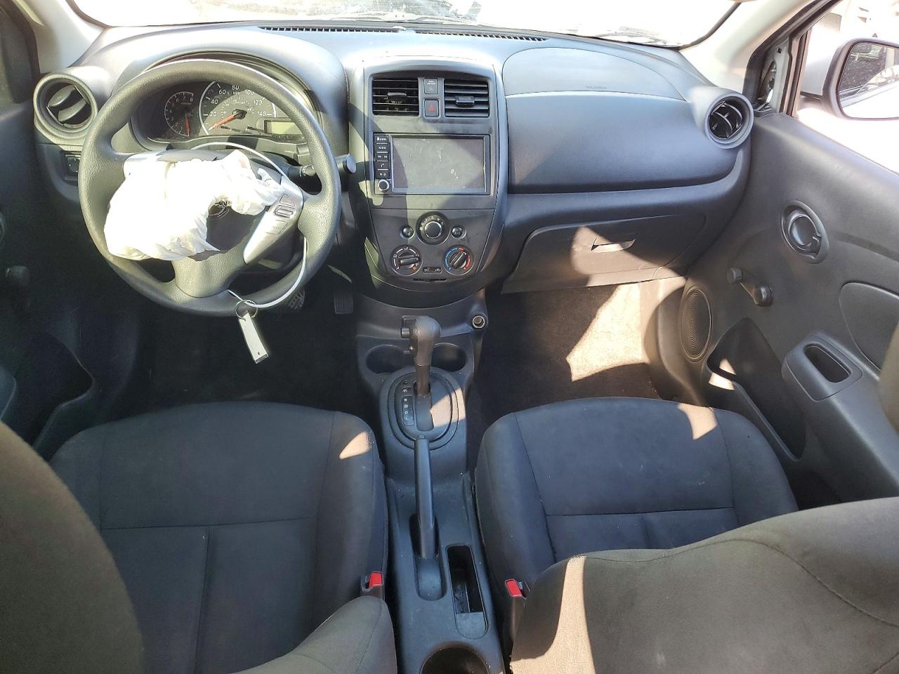 2019 NISSAN VERSA S photo 8