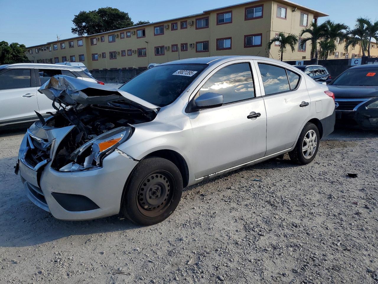 2019 NISSAN VERSA