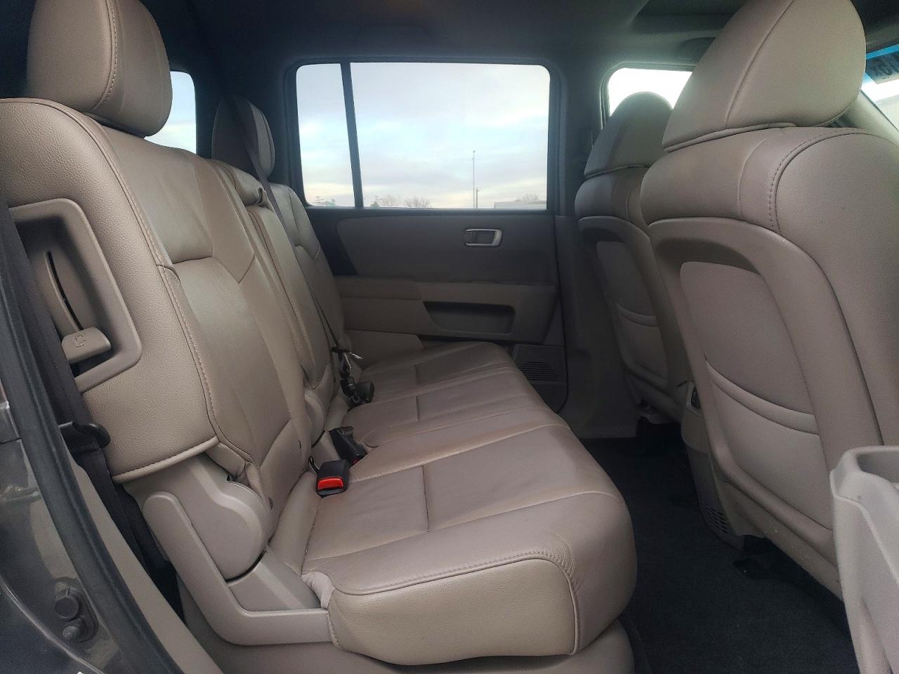 2012 HONDA PILOT EXL photo 11
