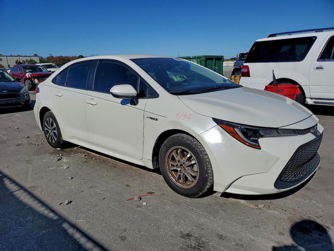 2021 TOYOTA COROLLA LE photo 4