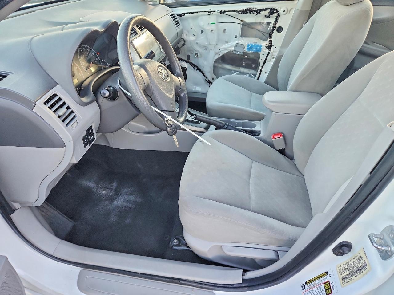 2010 TOYOTA COROLLA BASE photo 7