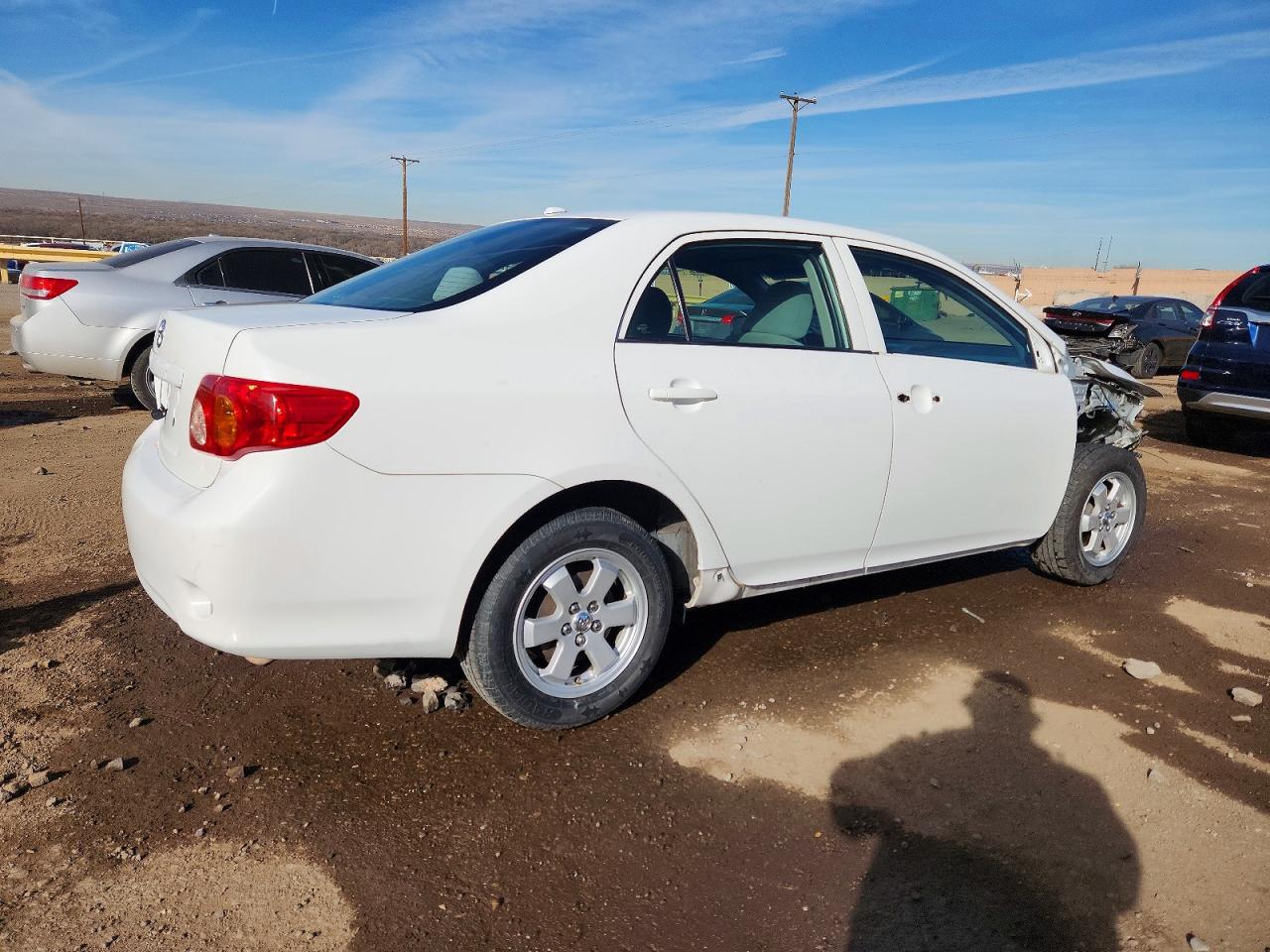 2010 TOYOTA COROLLA BASE photo 3