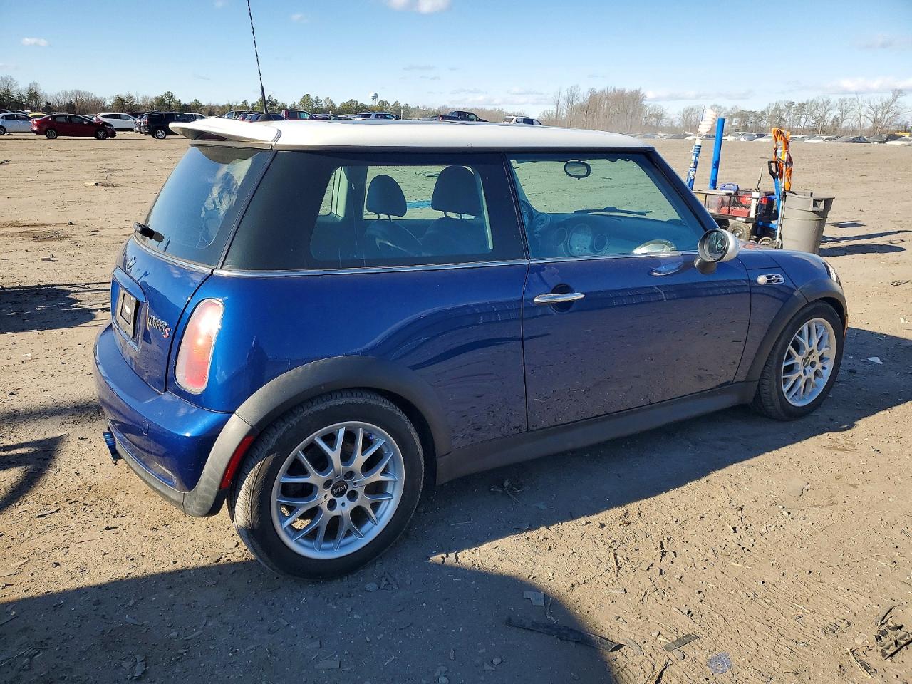 2004 MINI COOPER S photo 3
