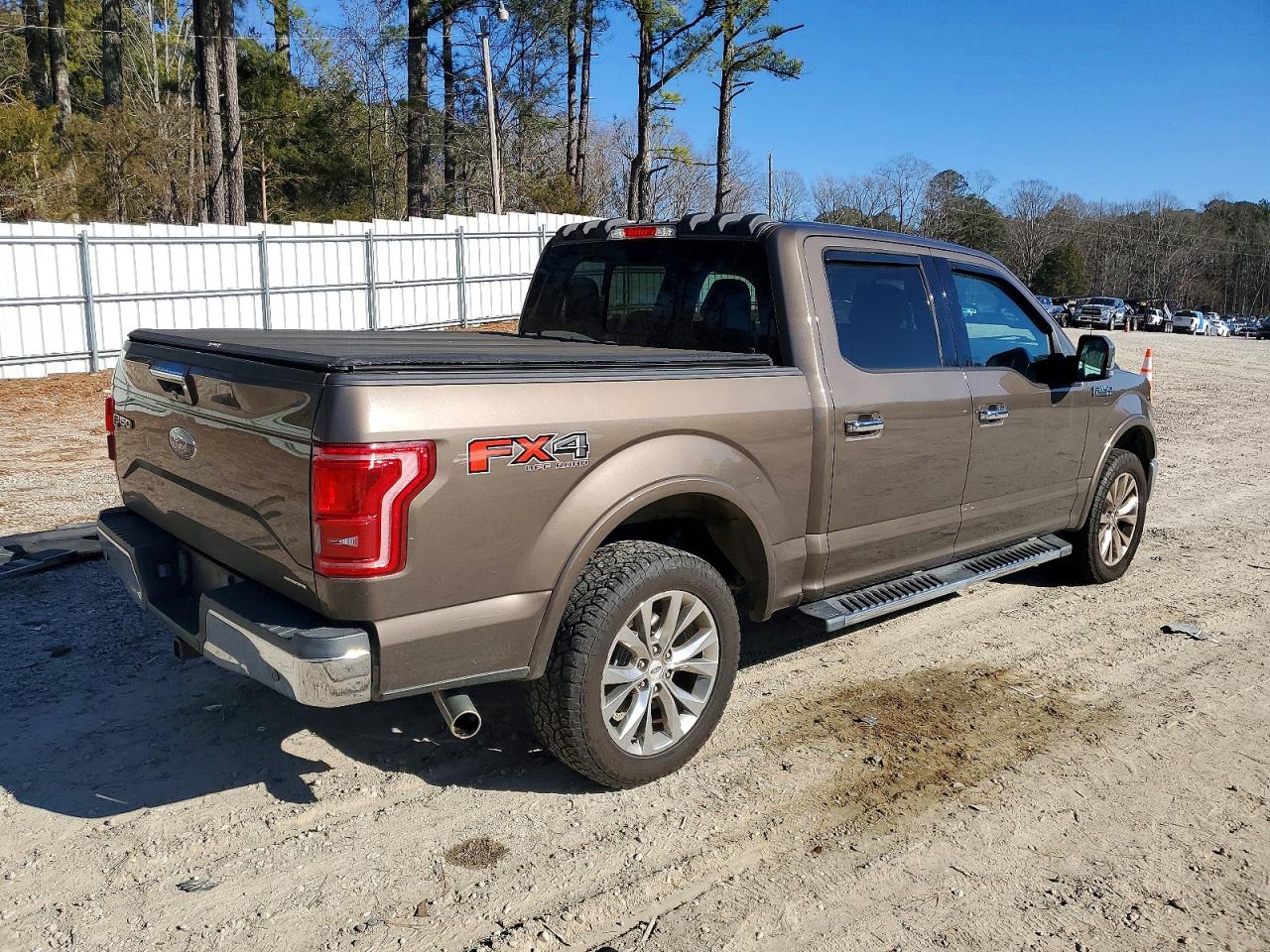 2015 FORD F150 SUPERCREW photo 3