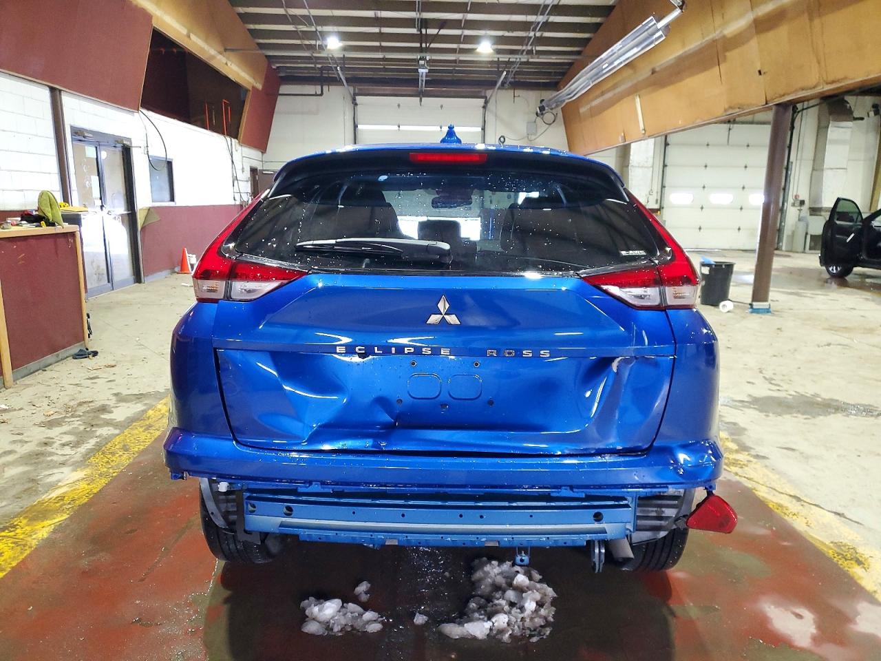 2025 MITSUBISHI ECLIPSE CROSS SE photo 6