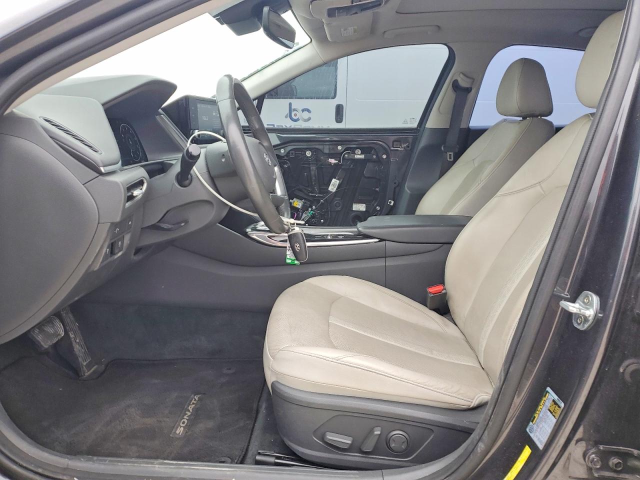 2020 HYUNDAI SONATA SEL photo 7