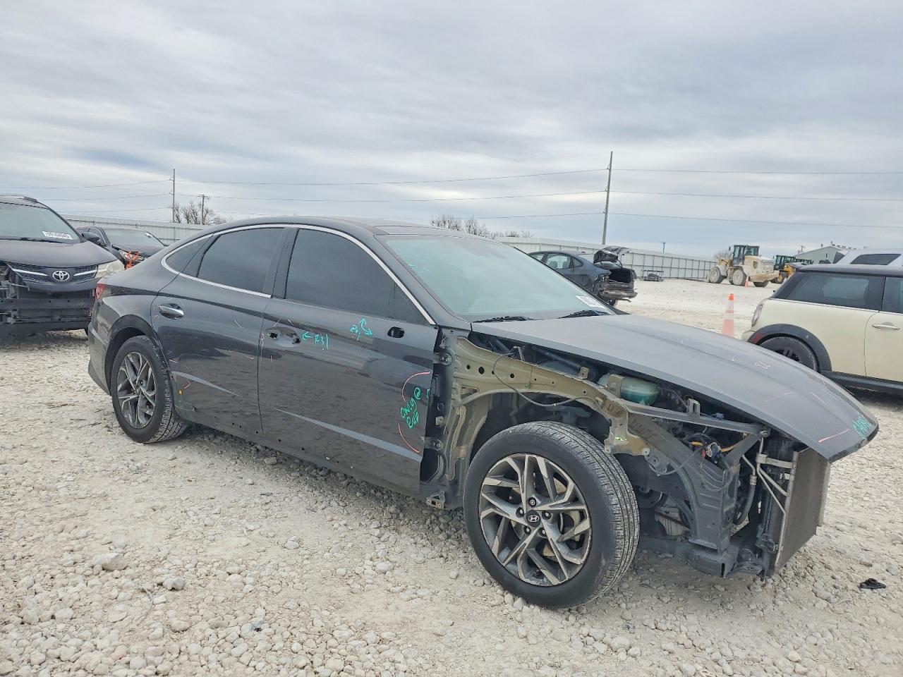 2020 HYUNDAI SONATA SEL photo 4