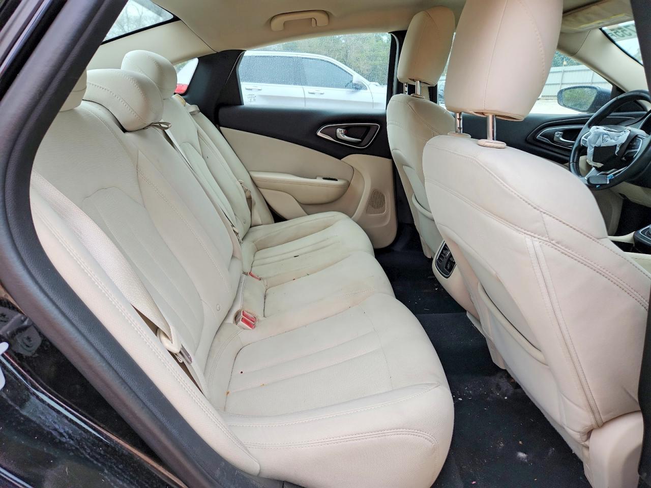 2015 CHRYSLER 200 LIMITED photo 10