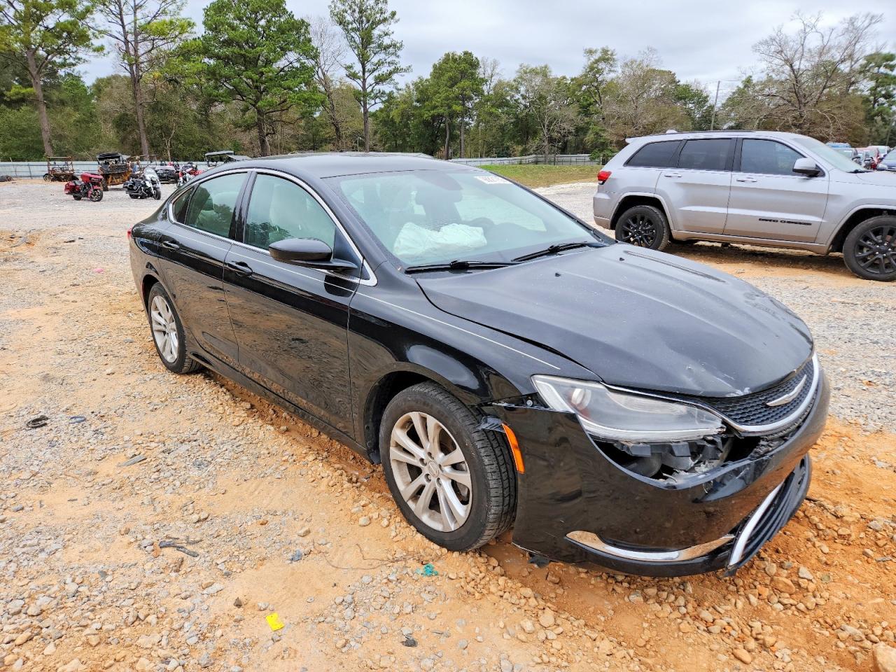 2015 CHRYSLER 200 LIMITED photo 4