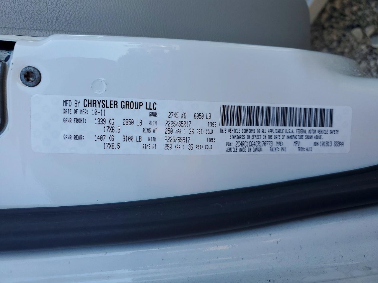 2012 CHRYSLER TOWN & COUNTRY TOURING L photo 13