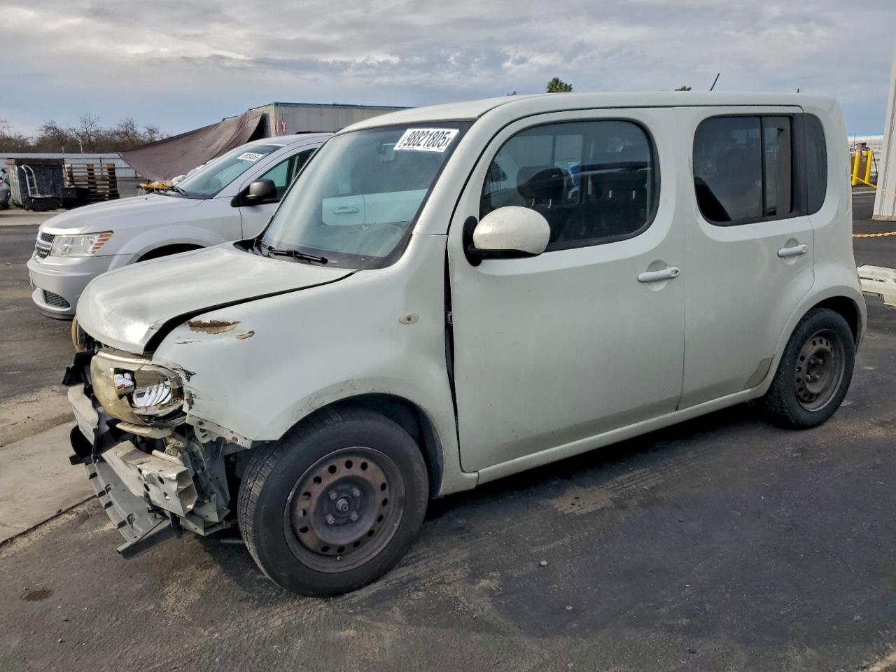 2011 NISSAN CUBE