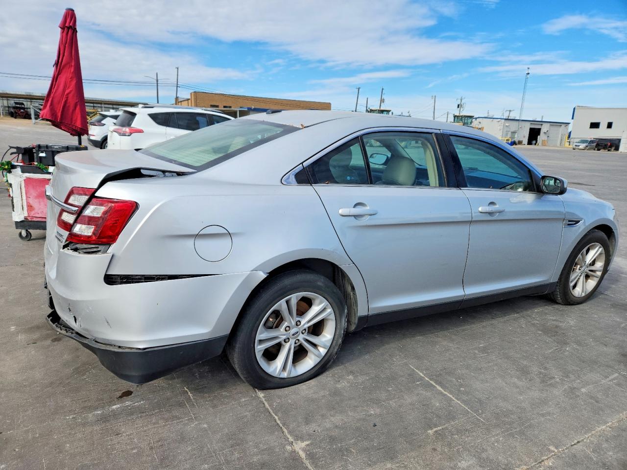 2018 FORD TAURUS SEL photo 3