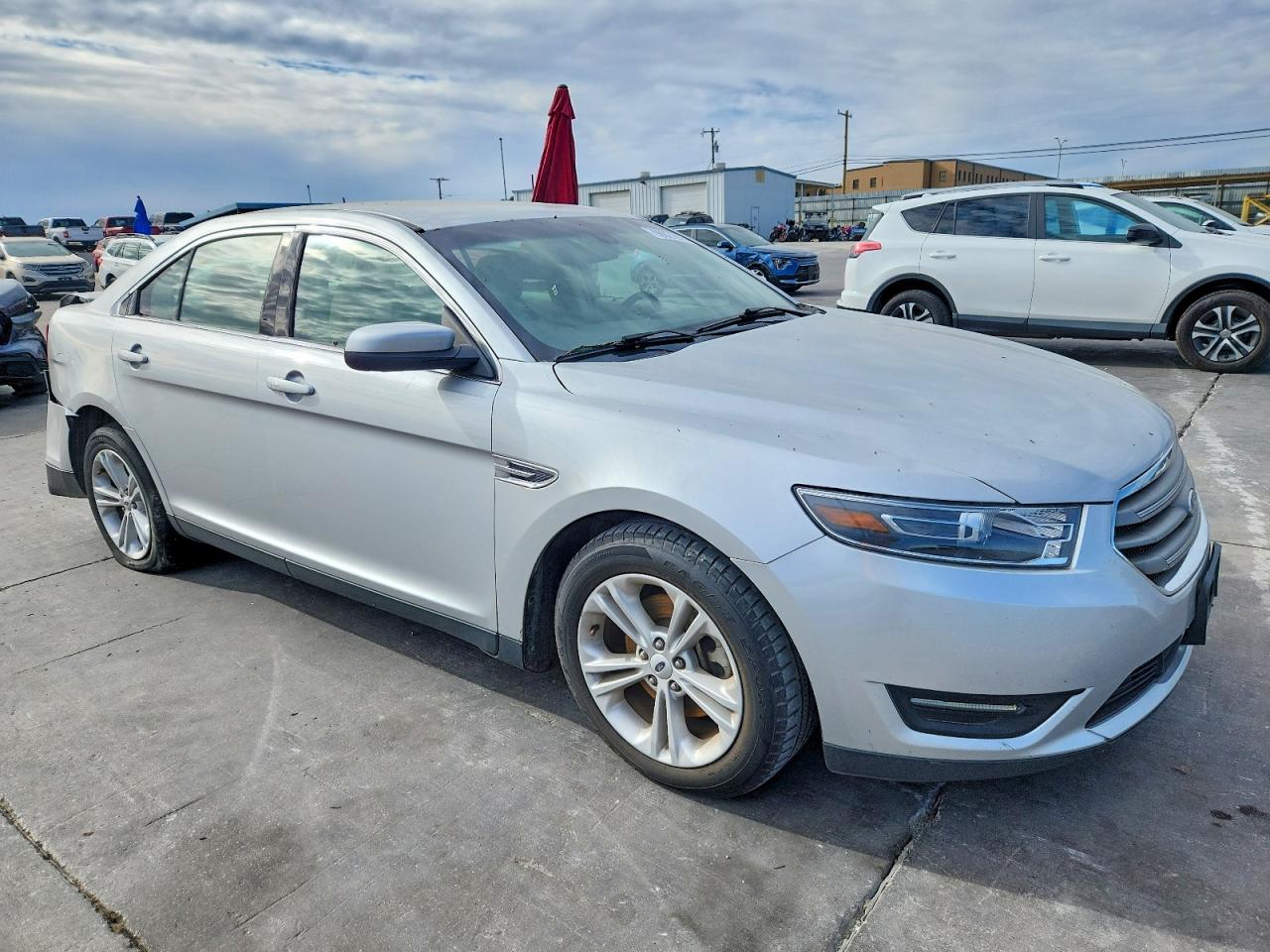 2018 FORD TAURUS SEL photo 4