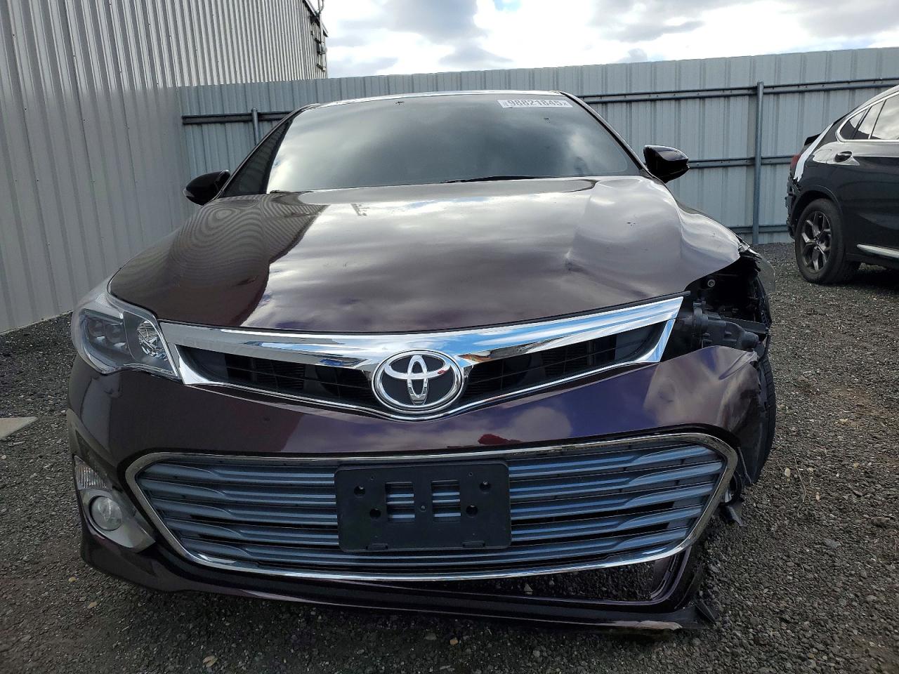 2013 TOYOTA AVALON BASE photo 5