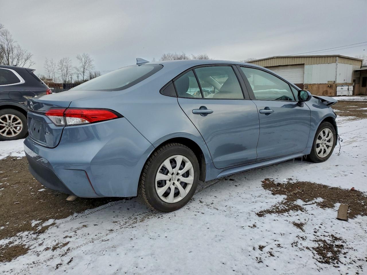 2024 TOYOTA COROLLA LE photo 3