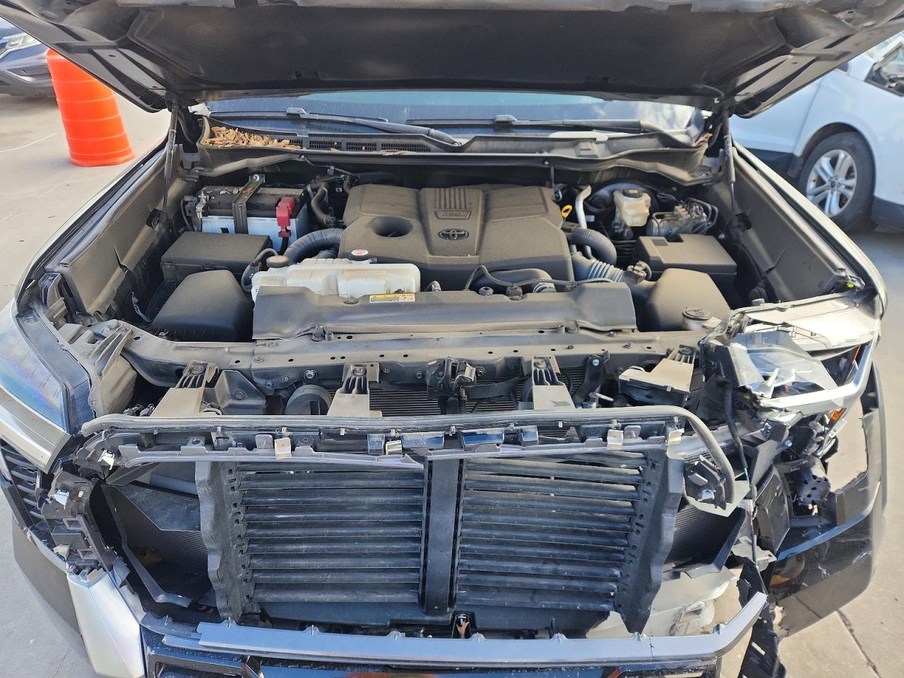 2024 TOYOTA TUNDRA CREWMAX LIMITED photo 11