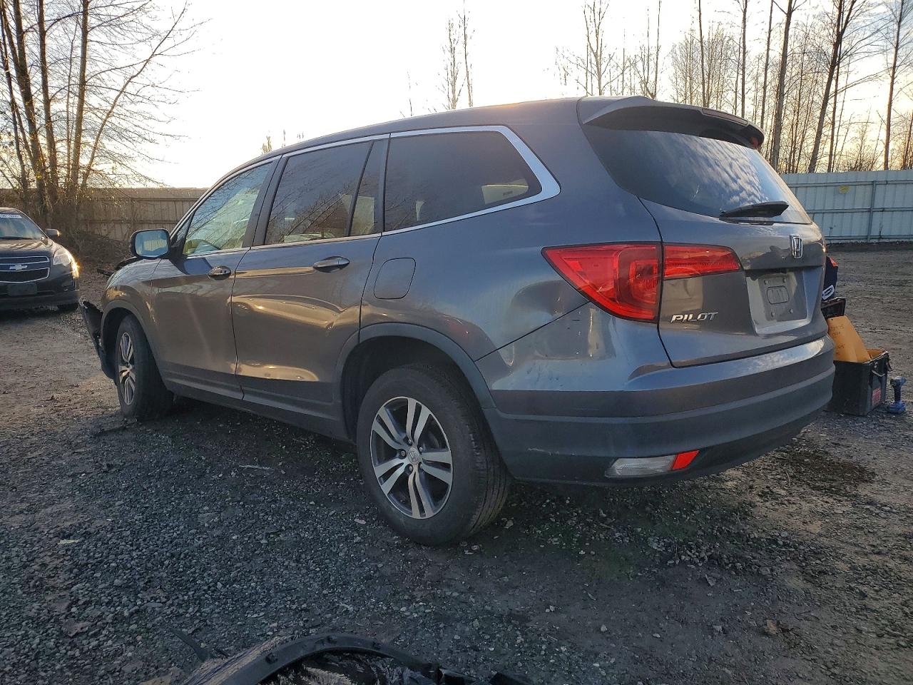 2016 HONDA PILOT EXL photo 2