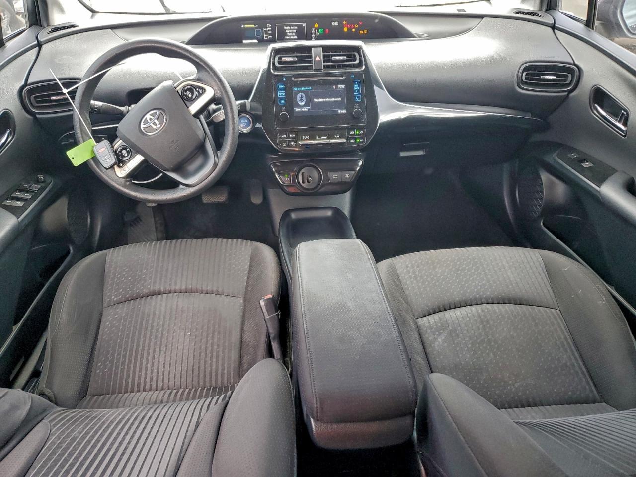 2016 TOYOTA PRIUS photo 8