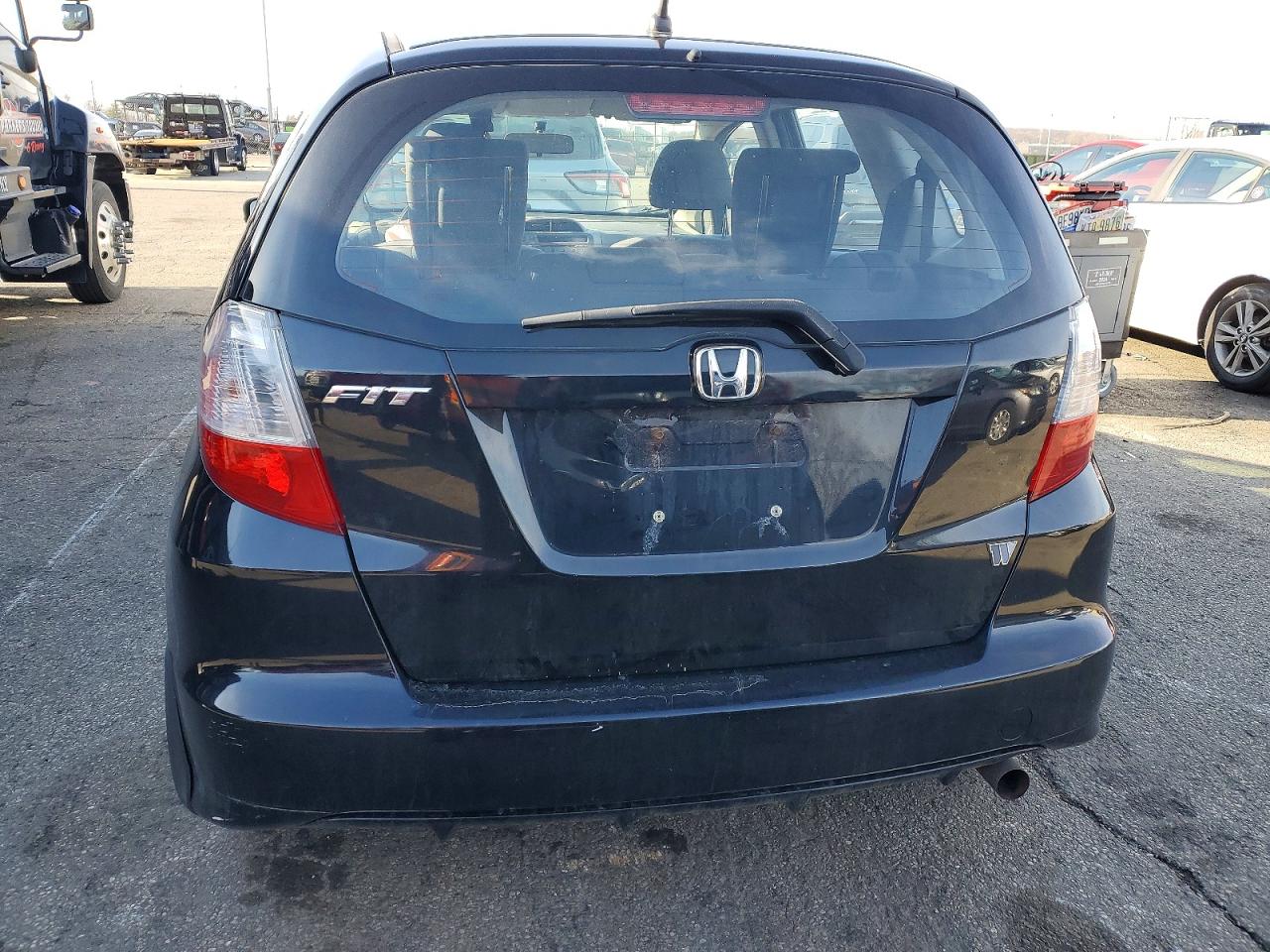 2013 HONDA FIT photo 6