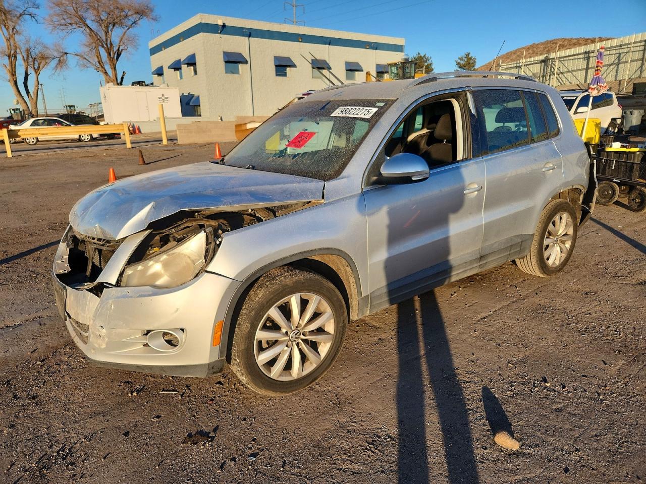 2011 VOLKSWAGEN TIGUAN